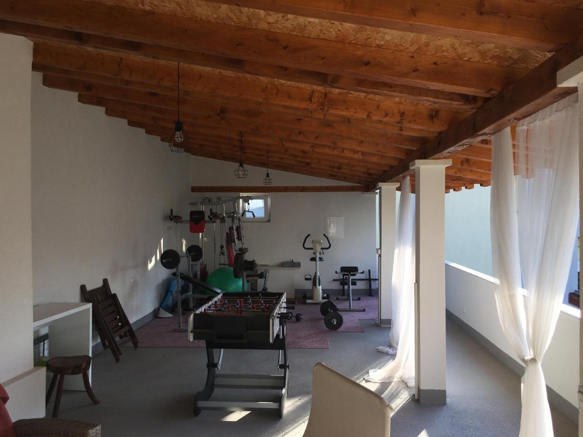 Villa Vlade- From The Heated Pool To The Beach In 1 Minute Jesenice  Buitenkant foto